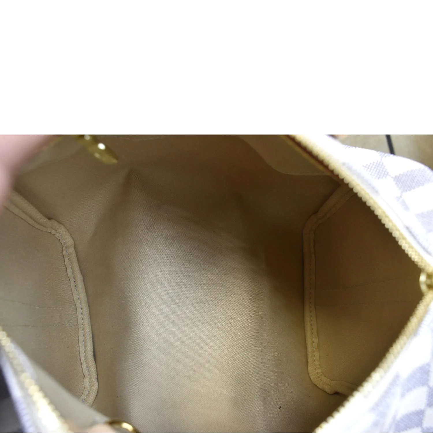 Thumbnail 11